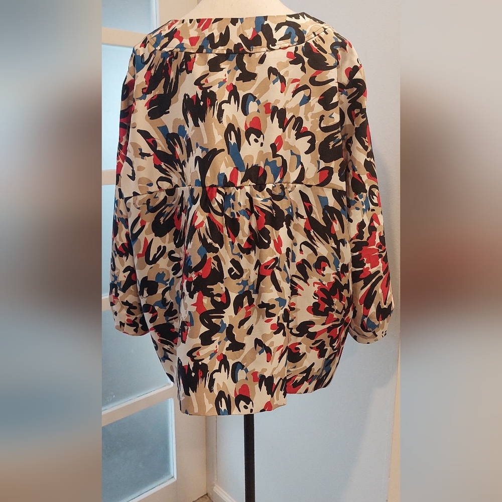 Chic Multicolor Abstract Blouse - Picture 6 of 10